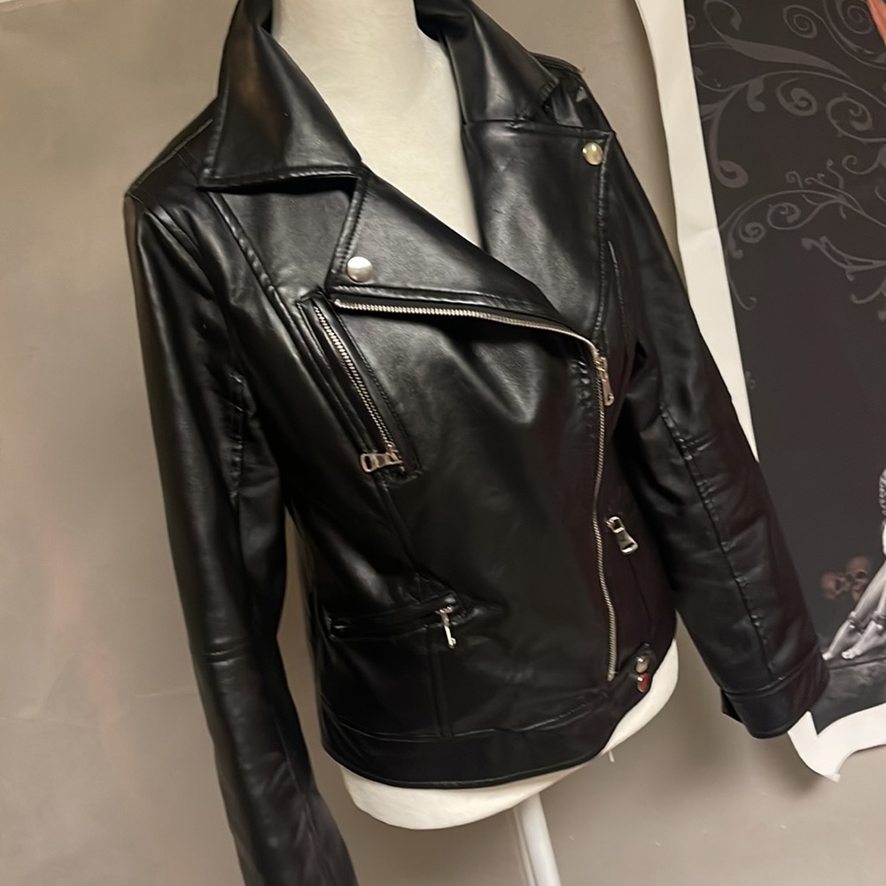 Faux leather jacket size L women’s - Picture 2 of 4